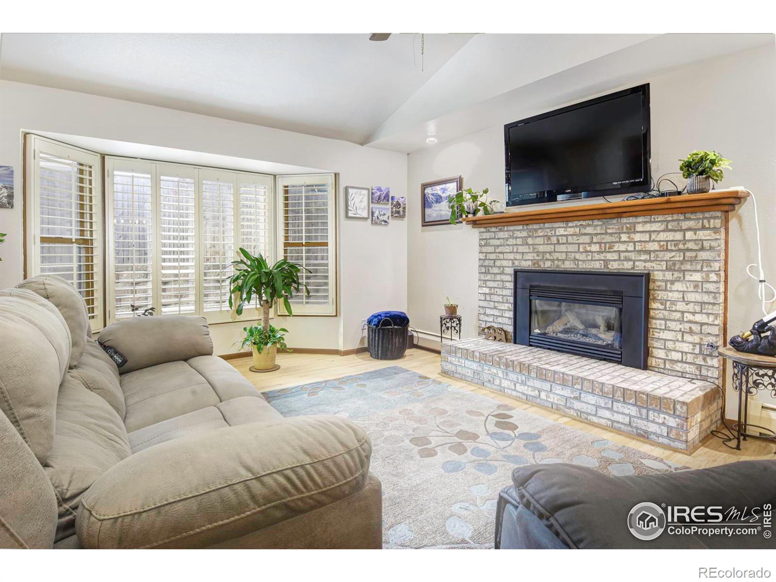 MLS Image #3 for 2375  ranch drive,westminster, Colorado