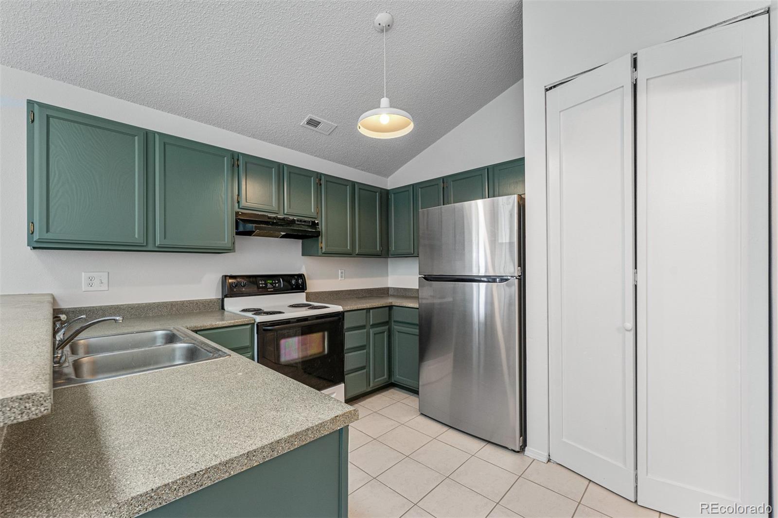 MLS Image #6 for 17198 e whitaker drive,aurora, Colorado