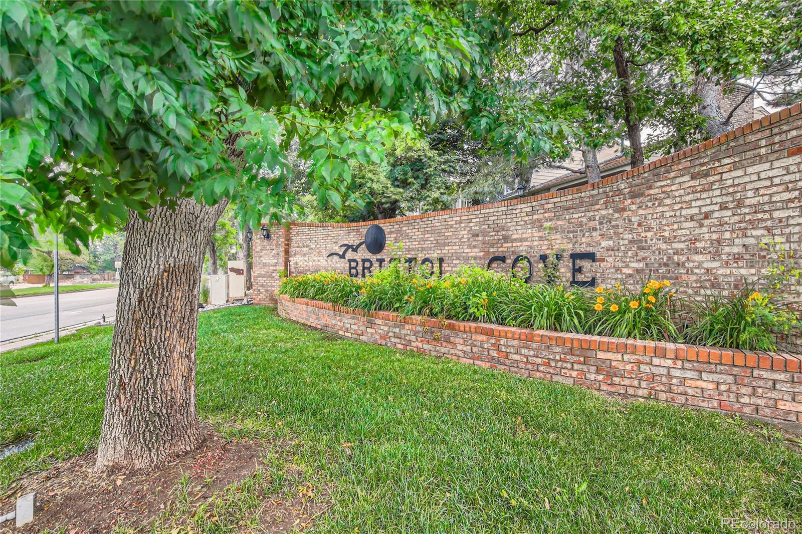 MLS Image #29 for 7527 s cove circle,centennial, Colorado