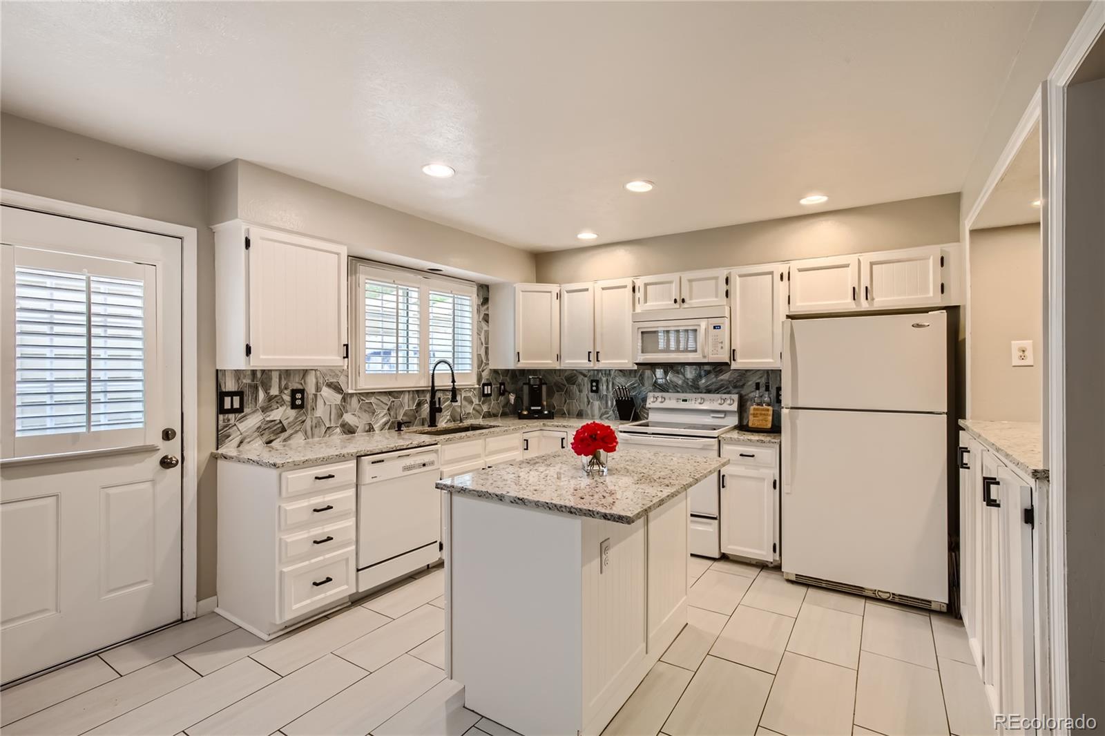 MLS Image #9 for 7527 s cove circle,centennial, Colorado