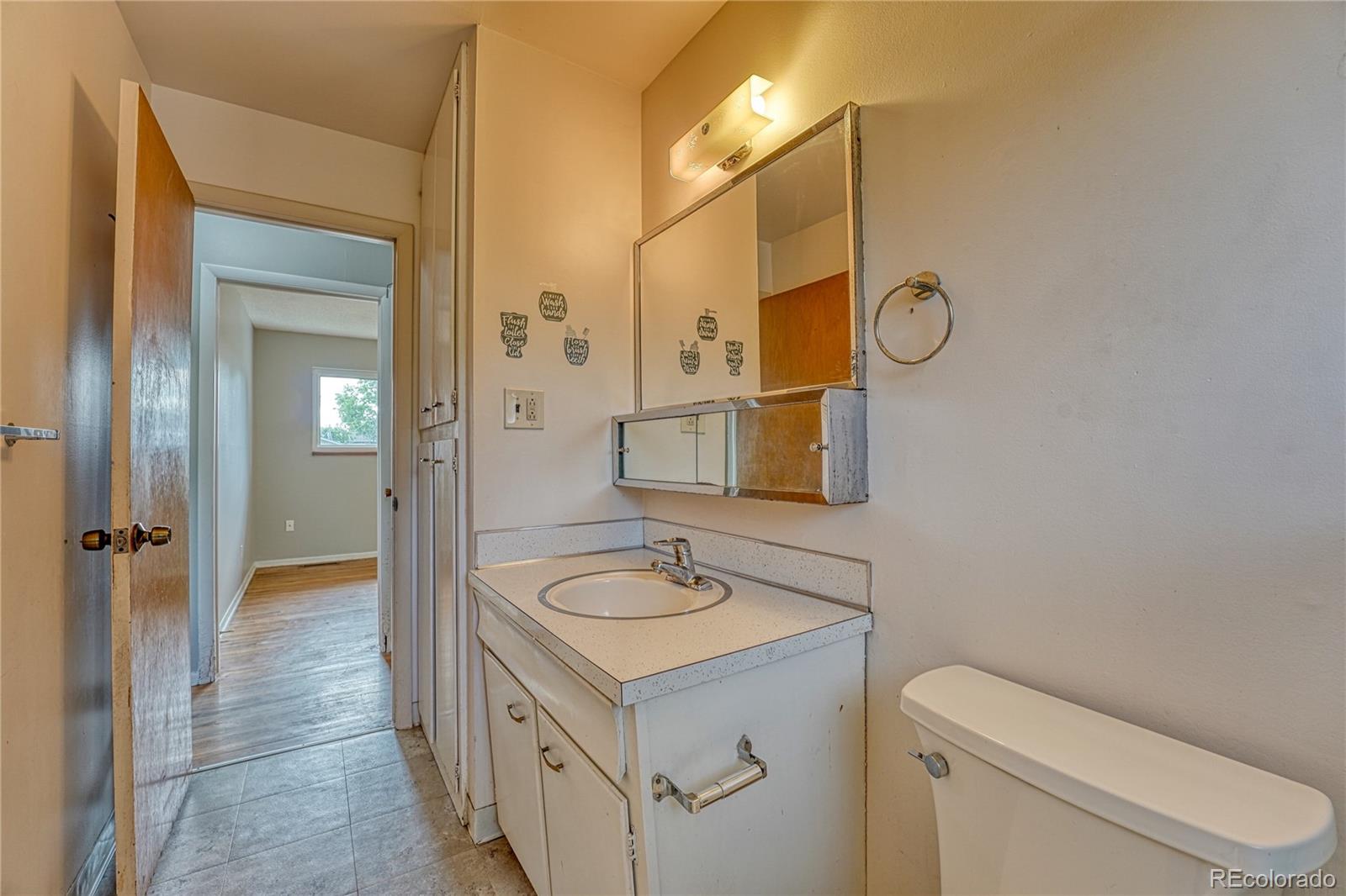 MLS Image #20 for 415 s wheeling way,aurora, Colorado