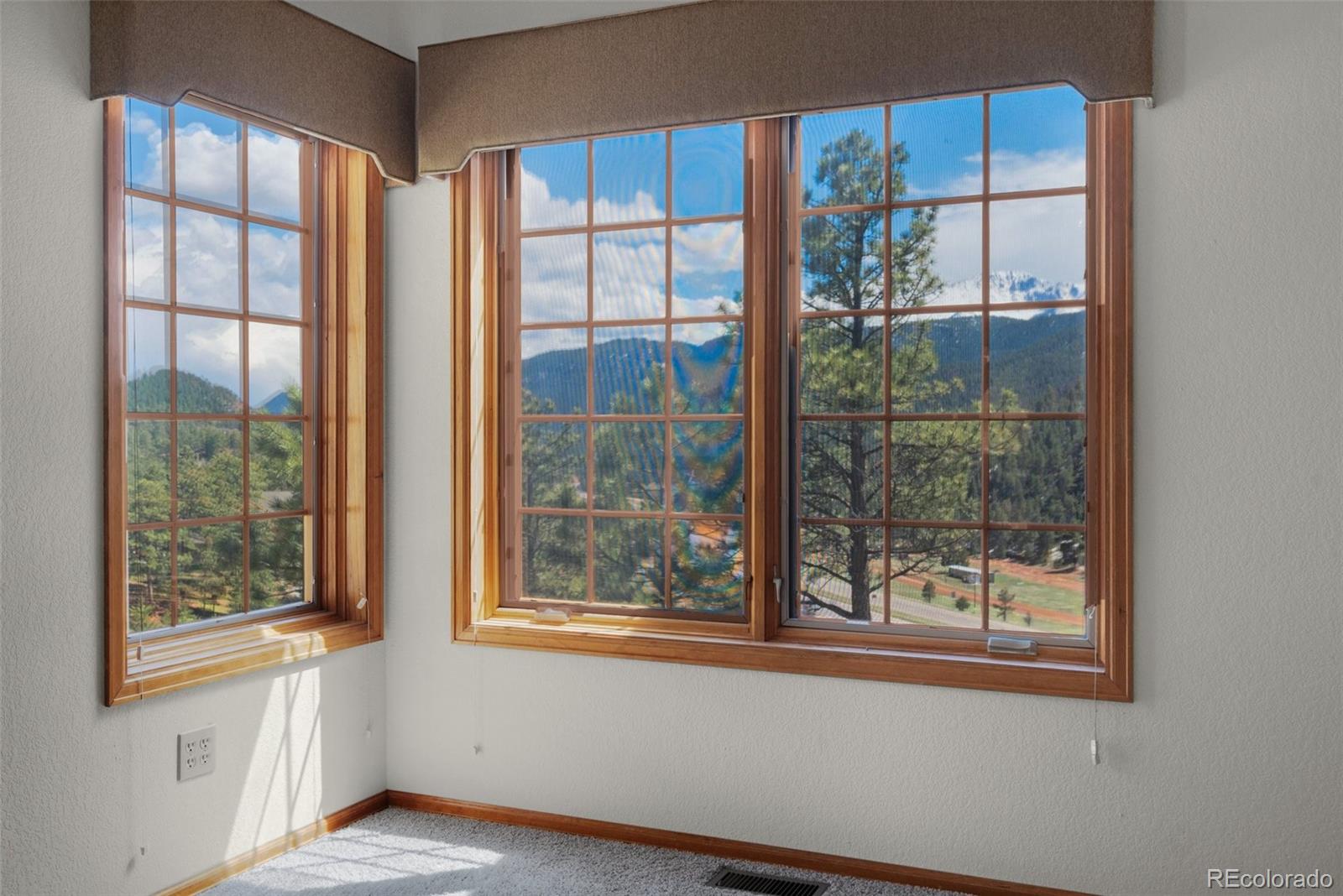 MLS Image #25 for 2660  vista glen court,woodland park, Colorado