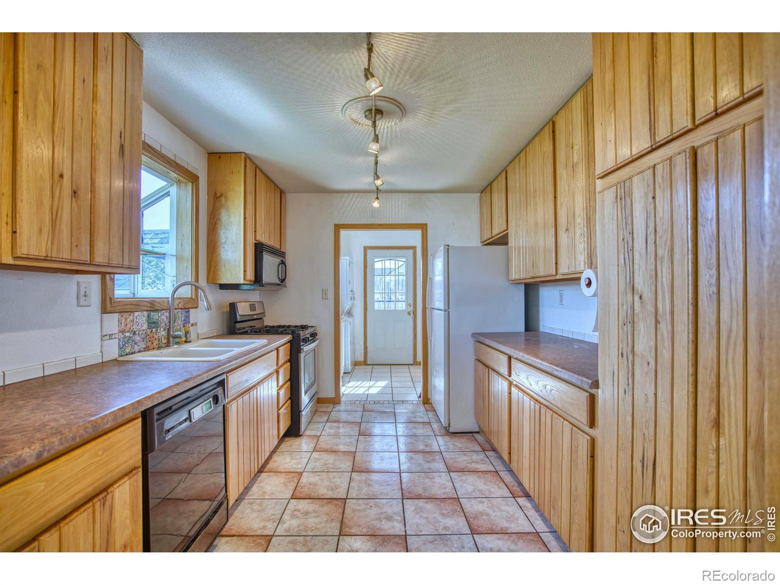 MLS Image #7 for 105  2nd street,dacono, Colorado