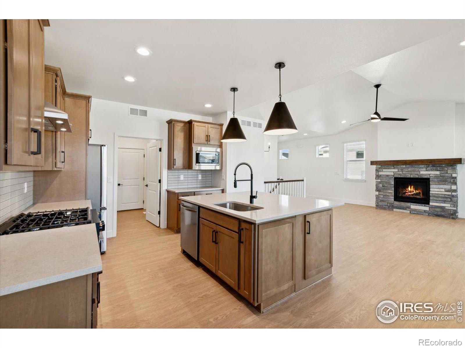 MLS Image #2 for 417  red jewel drive,windsor, Colorado