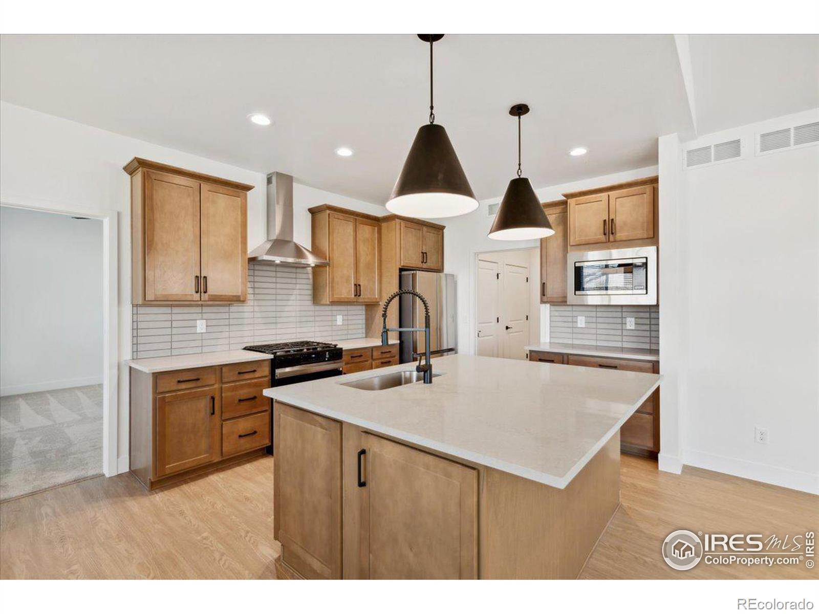 MLS Image #3 for 417  red jewel drive,windsor, Colorado