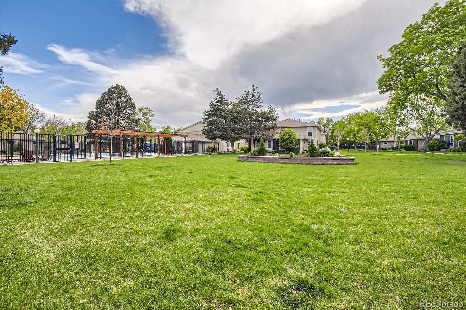 MLS Image #23 for 1250 s monaco parkway,denver, Colorado