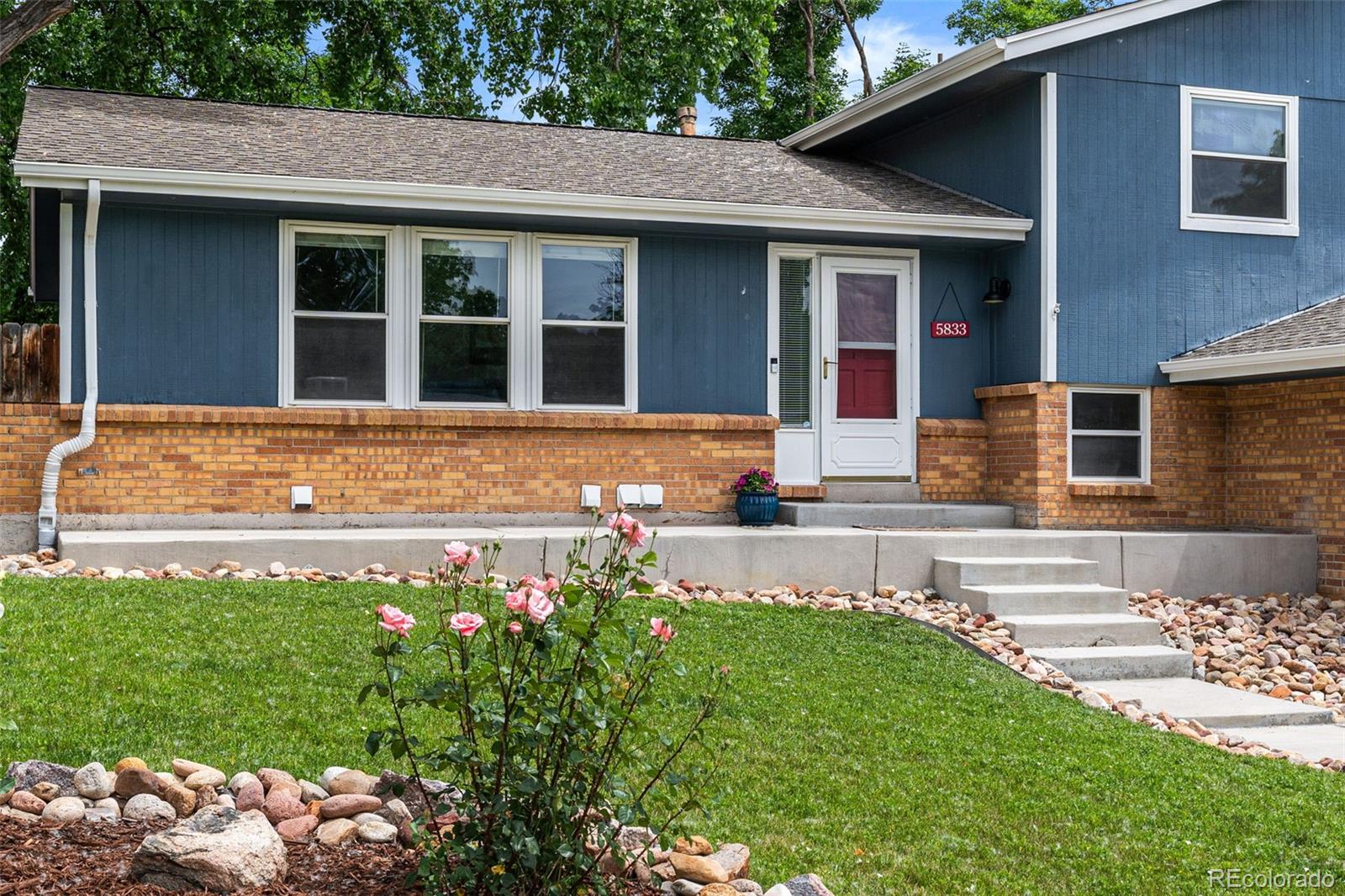 MLS Image #2 for 5833 w maplewood drive,littleton, Colorado