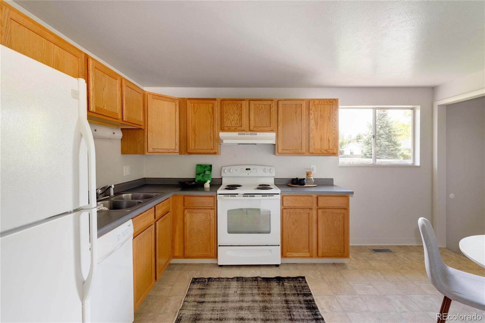 MLS Image #7 for 1566 s field court,lakewood, Colorado