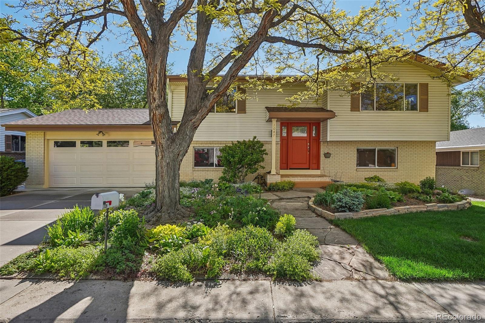 MLS Image #0 for 1047 n columbine street,golden, Colorado