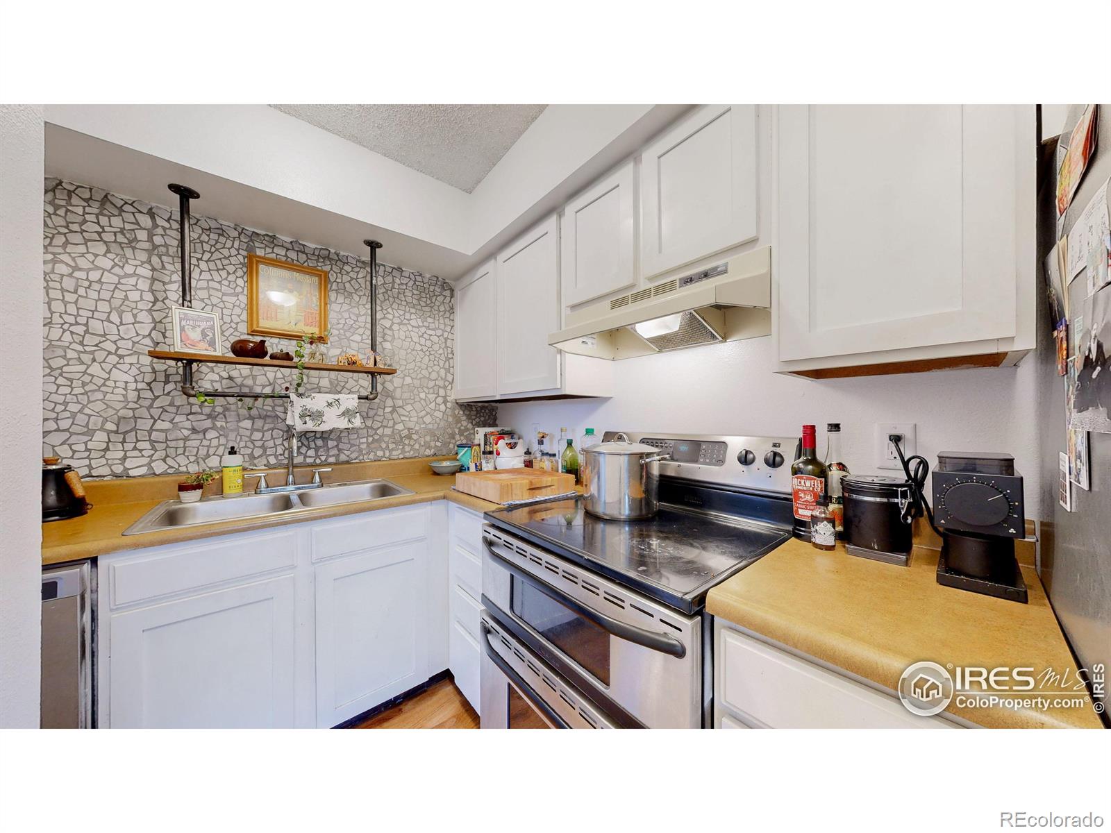 MLS Image #5 for 1705  heatheridge road,fort collins, Colorado