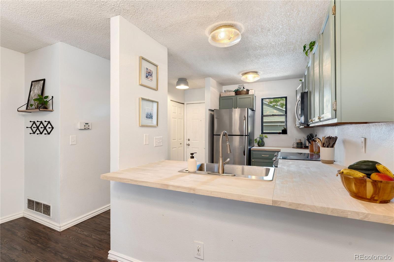 MLS Image #5 for 7474 e arkansas avenue,denver, Colorado