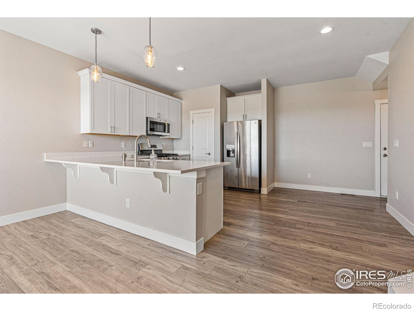 MLS Image #10 for 837  robert street,longmont, Colorado