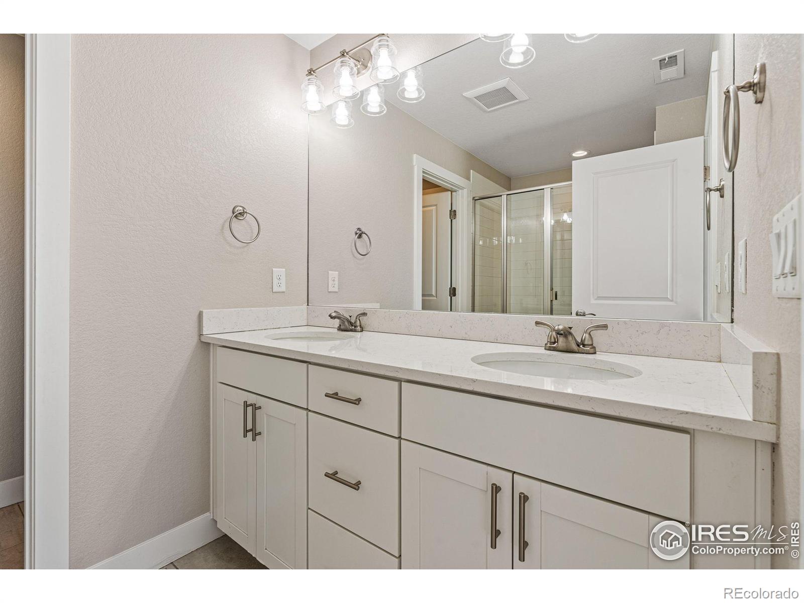 MLS Image #23 for 837  robert street,longmont, Colorado