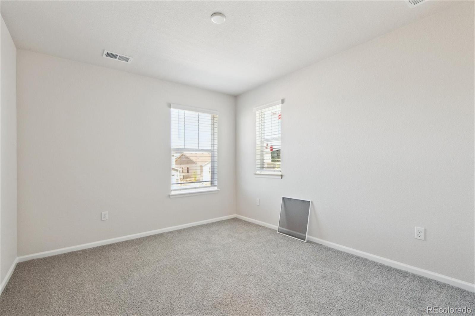 MLS Image #17 for 24564 e 37th avenue,aurora, Colorado