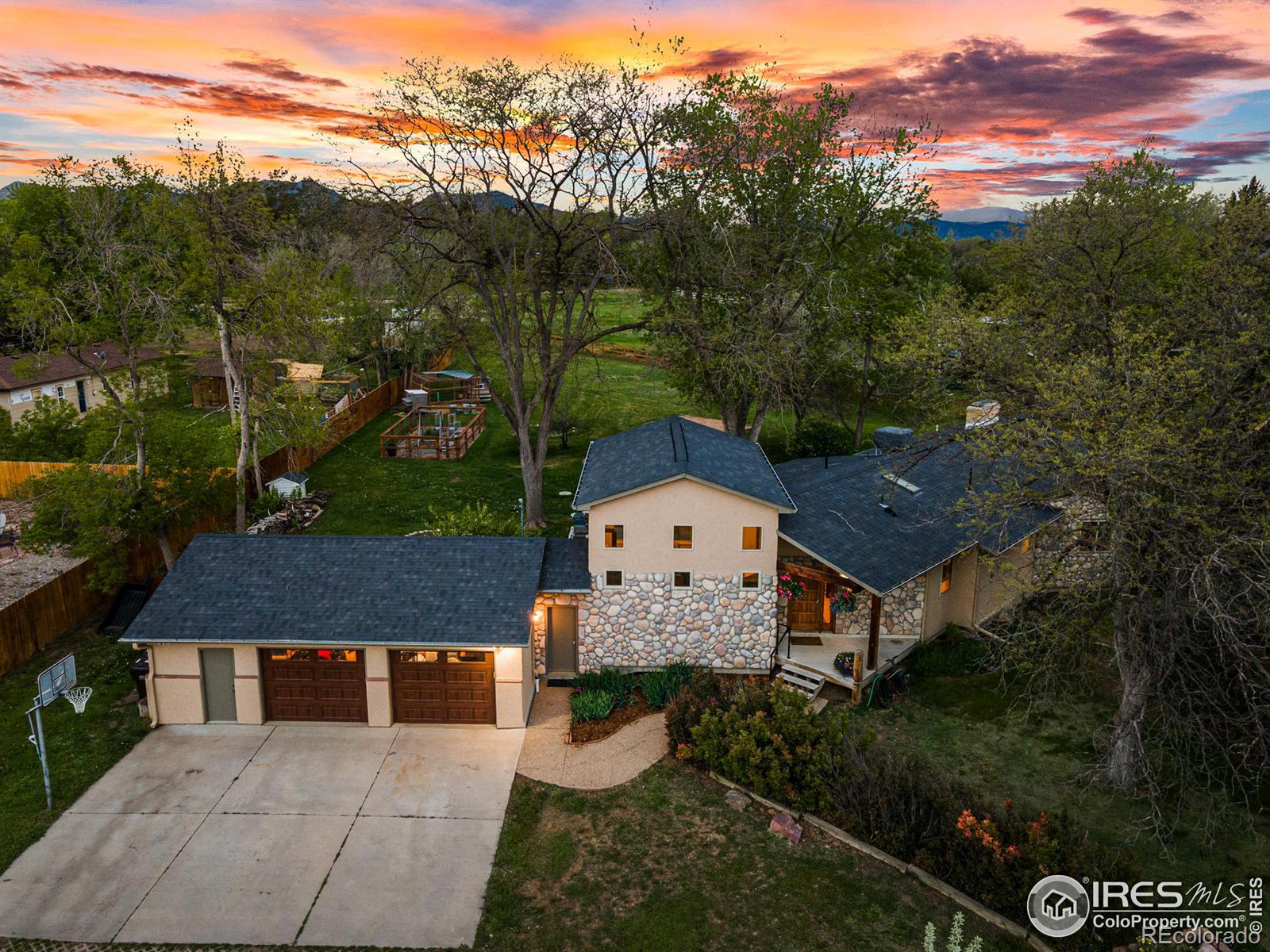 MLS Image #0 for 752  applewood drive,lafayette, Colorado