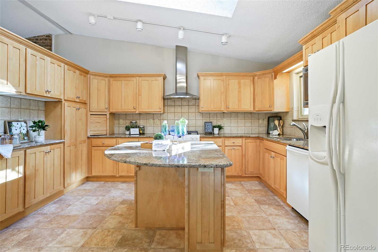 MLS Image #4 for 6374  mesedge drive,colorado springs, Colorado