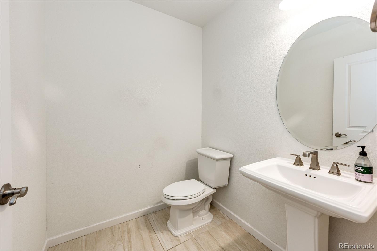 MLS Image #12 for 24592 e hoover place a,aurora, Colorado