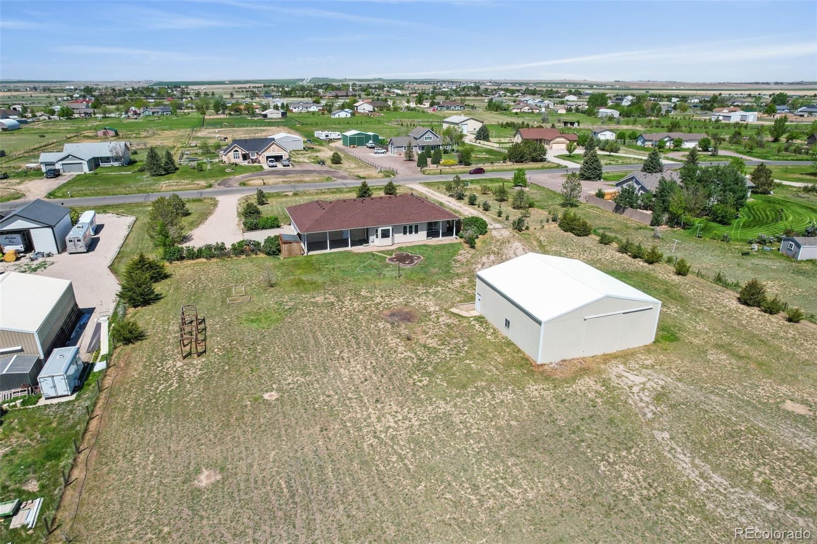 MLS Image #6 for 828  pawnee street,strasburg, Colorado