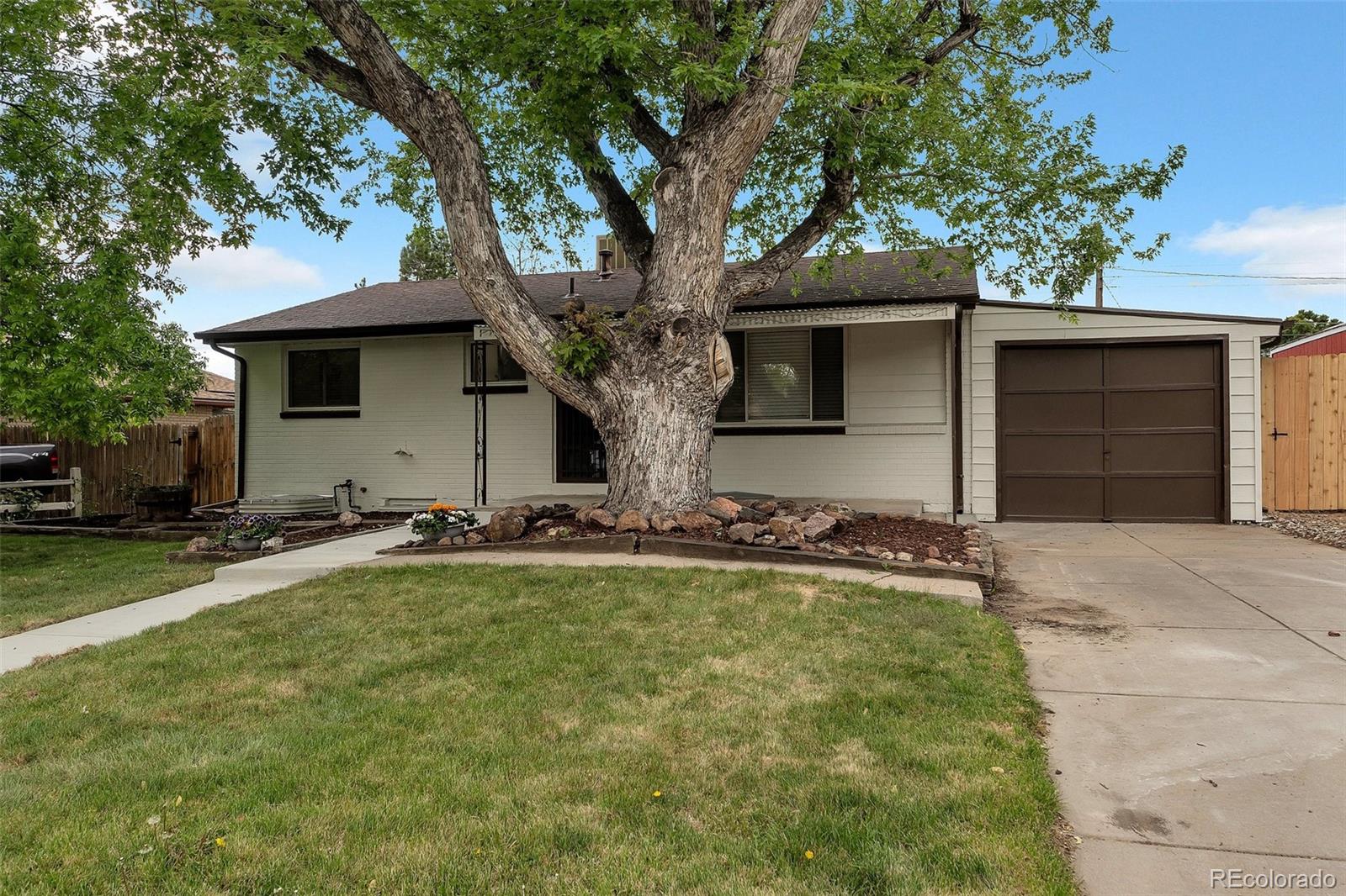 MLS Image #8 for 3758 s green court,englewood, Colorado