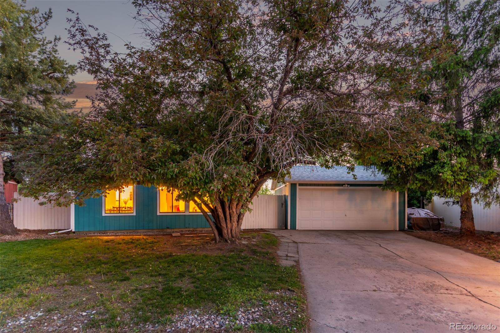 CMA Image for 943  Yew Court,Longmont, Colorado