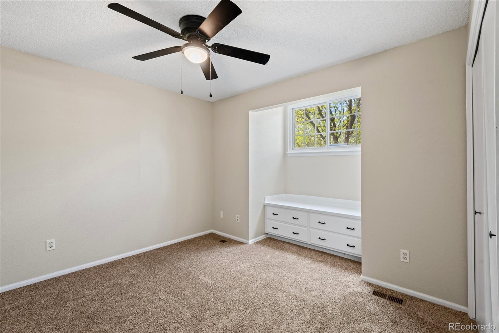 MLS Image #24 for 138 s fraser circle,aurora, Colorado