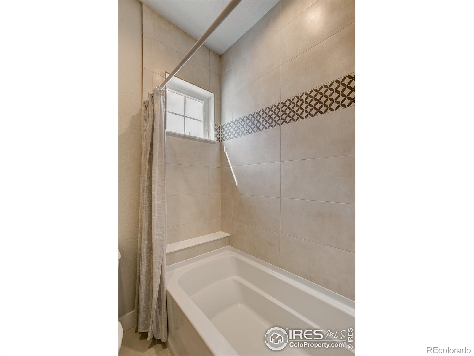 MLS Image #18 for 4193  trapper lake drive,loveland, Colorado
