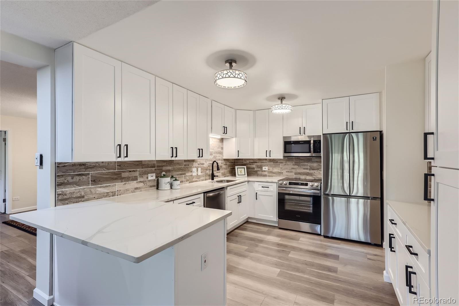 MLS Image #11 for 615 s alton way,denver, Colorado