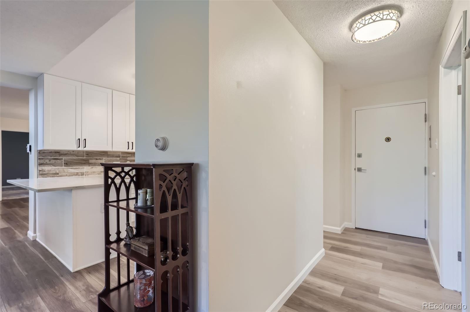 MLS Image #7 for 615 s alton way,denver, Colorado