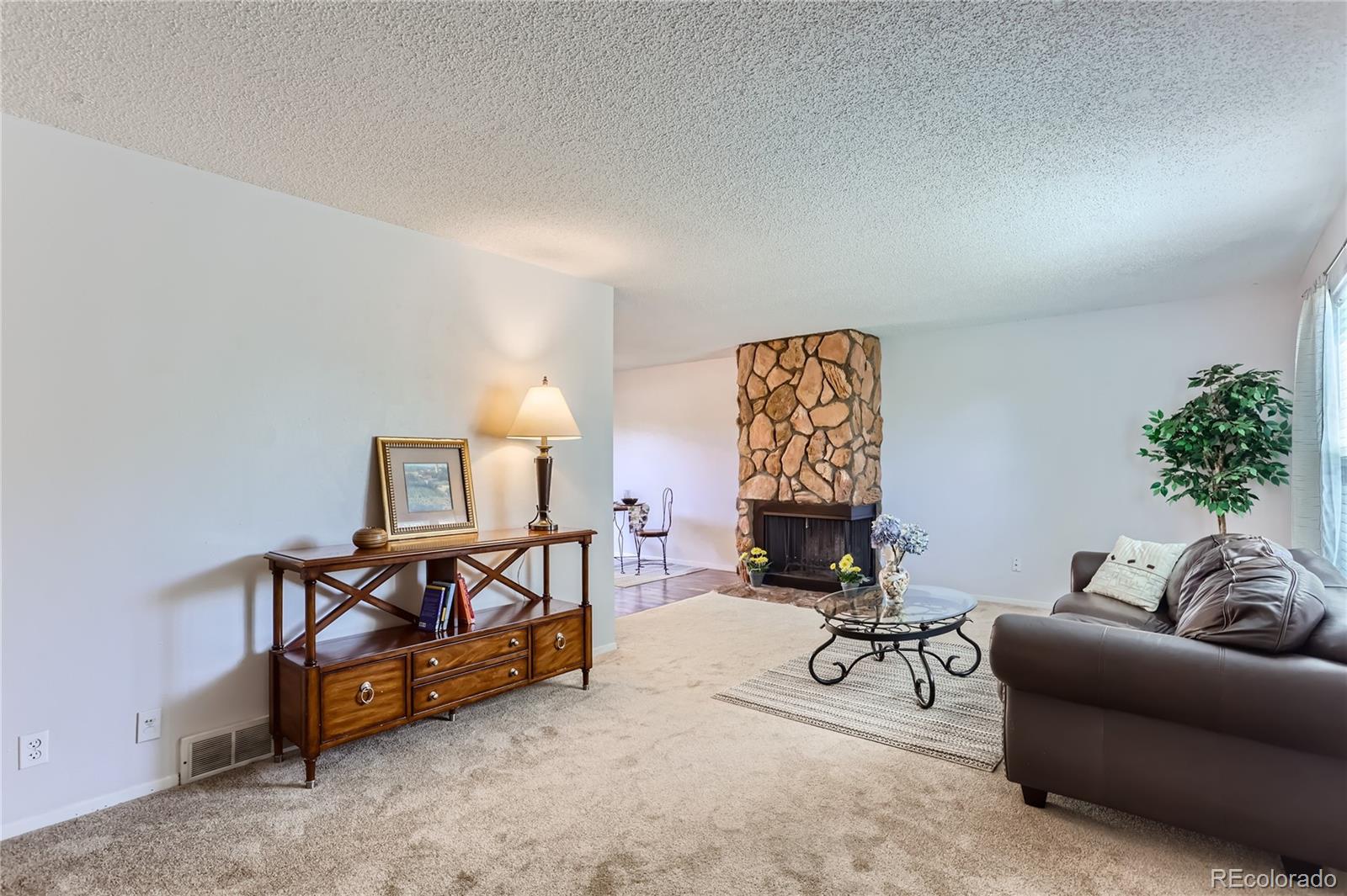 MLS Image #6 for 12060 e jewell avenue,aurora, Colorado