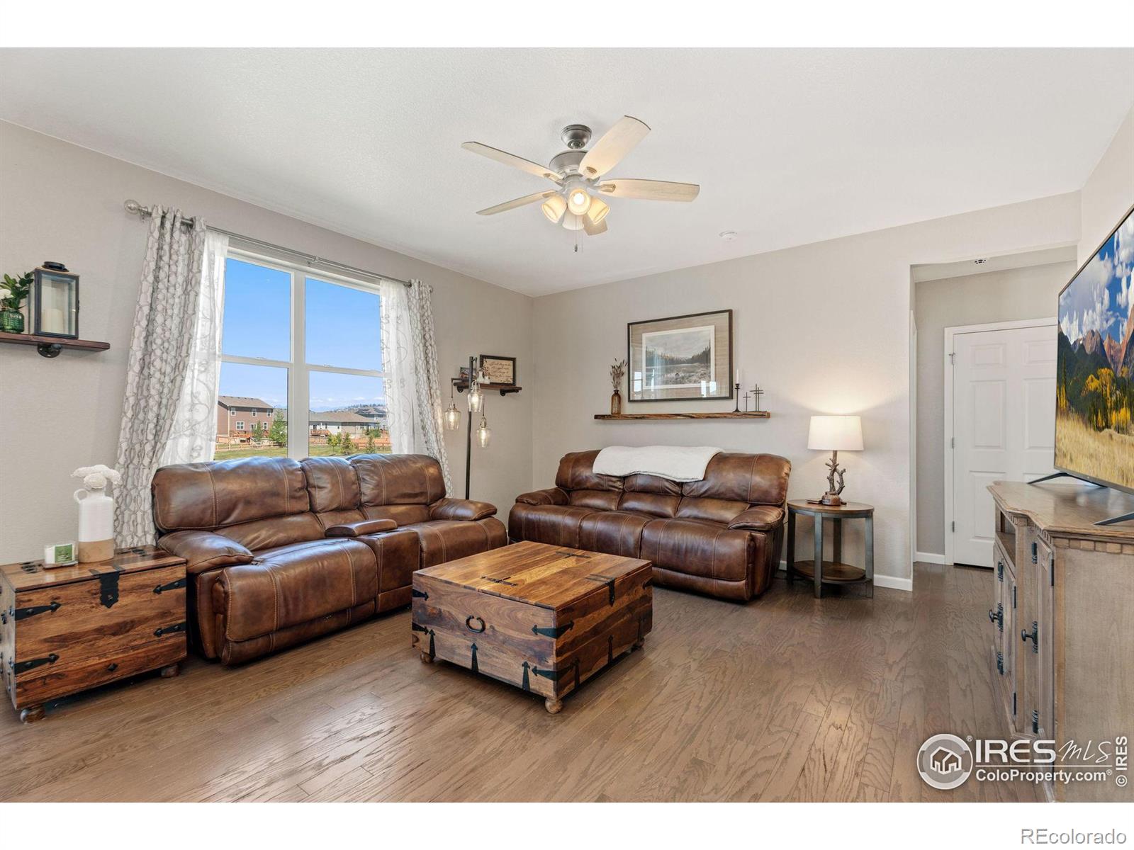 MLS Image #11 for 908  charlton drive,windsor, Colorado