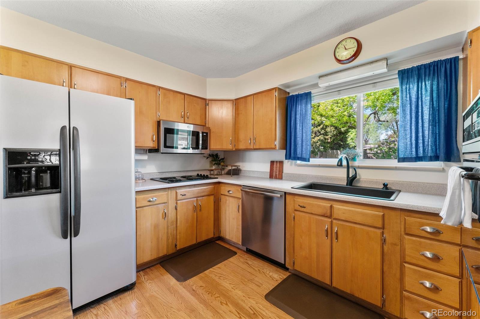 MLS Image #8 for 1613 s leyden street,denver, Colorado