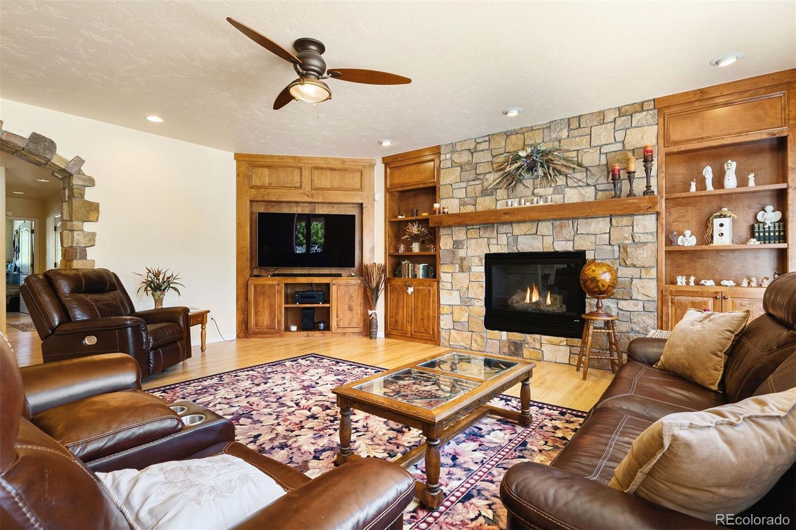 MLS Image #8 for 16418 e orchard place,centennial, Colorado