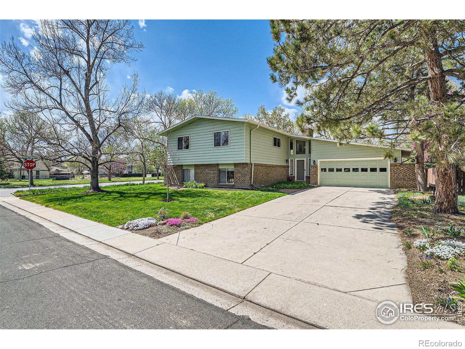 MLS Image #2 for 1315  acropolis drive,lafayette, Colorado