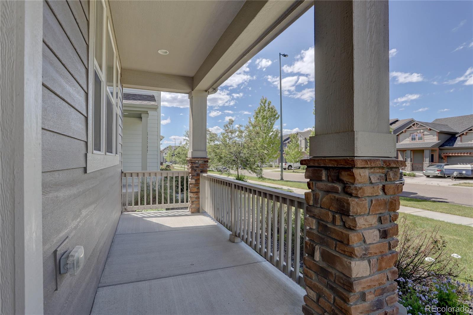 MLS Image #4 for 15772 e warner drive,denver, Colorado