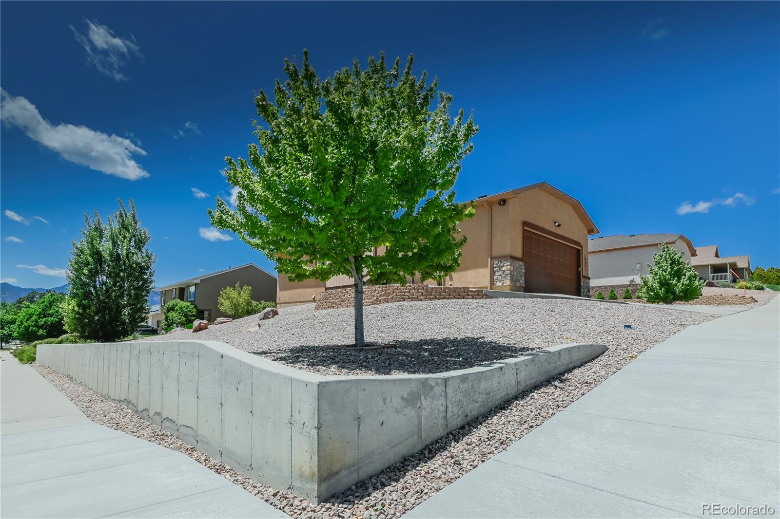 MLS Image #4 for 497  valley hi circle,colorado springs, Colorado