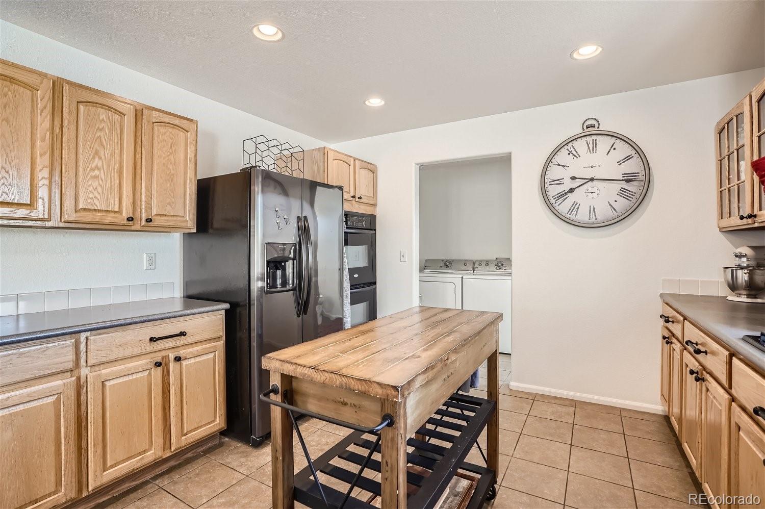 MLS Image #10 for 20546  robins drive,denver, Colorado