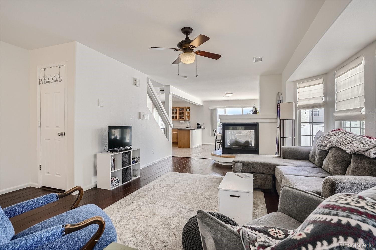 MLS Image #4 for 20546  robins drive,denver, Colorado