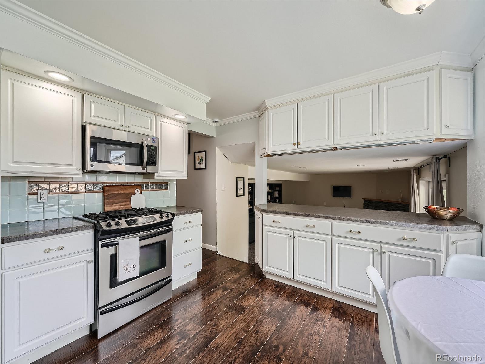 MLS Image #6 for 3366 s chester court,denver, Colorado