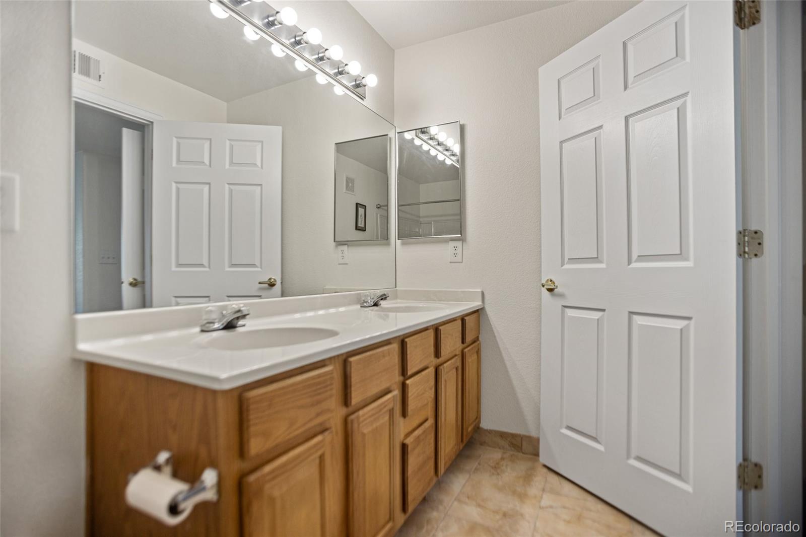 MLS Image #13 for 4875 s balsam way 13-204,littleton, Colorado