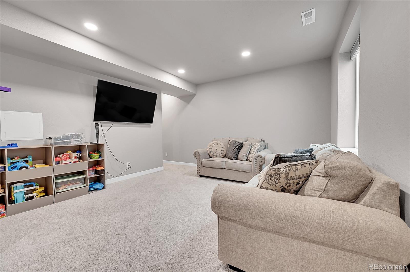 MLS Image #23 for 34 n newcastle way,aurora, Colorado