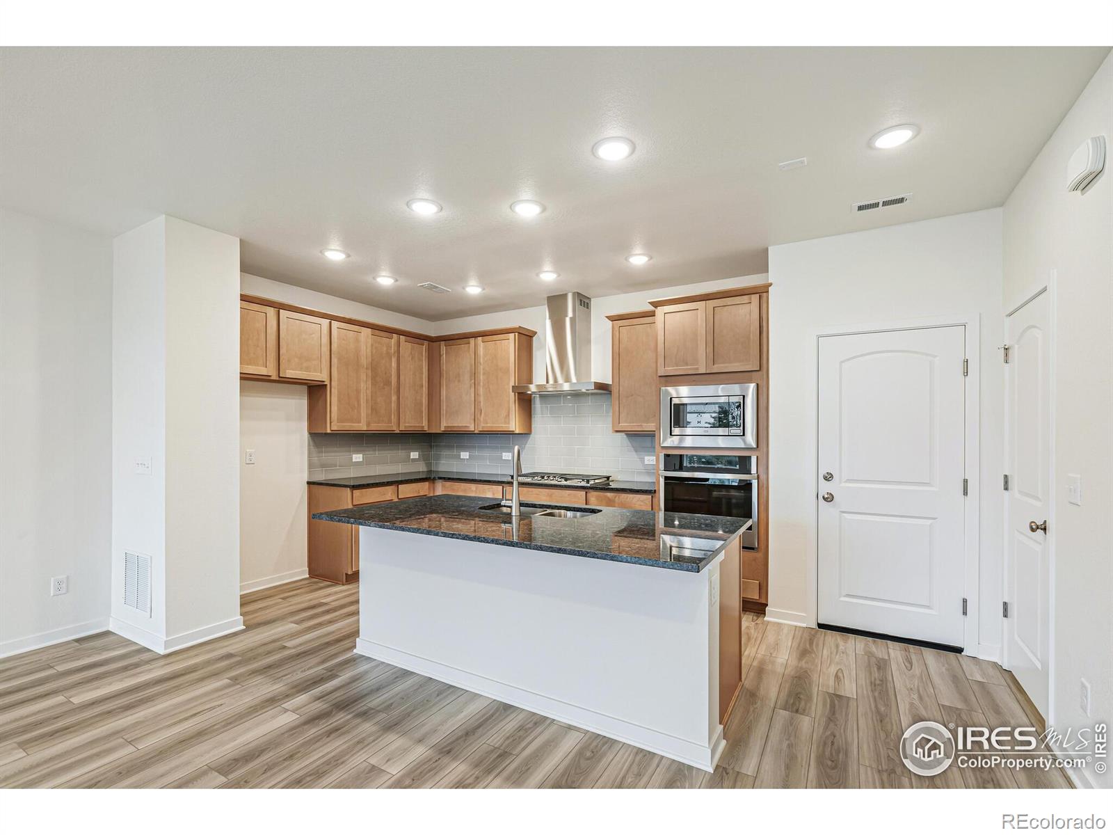 MLS Image #9 for 2732  eddystone way,loveland, Colorado