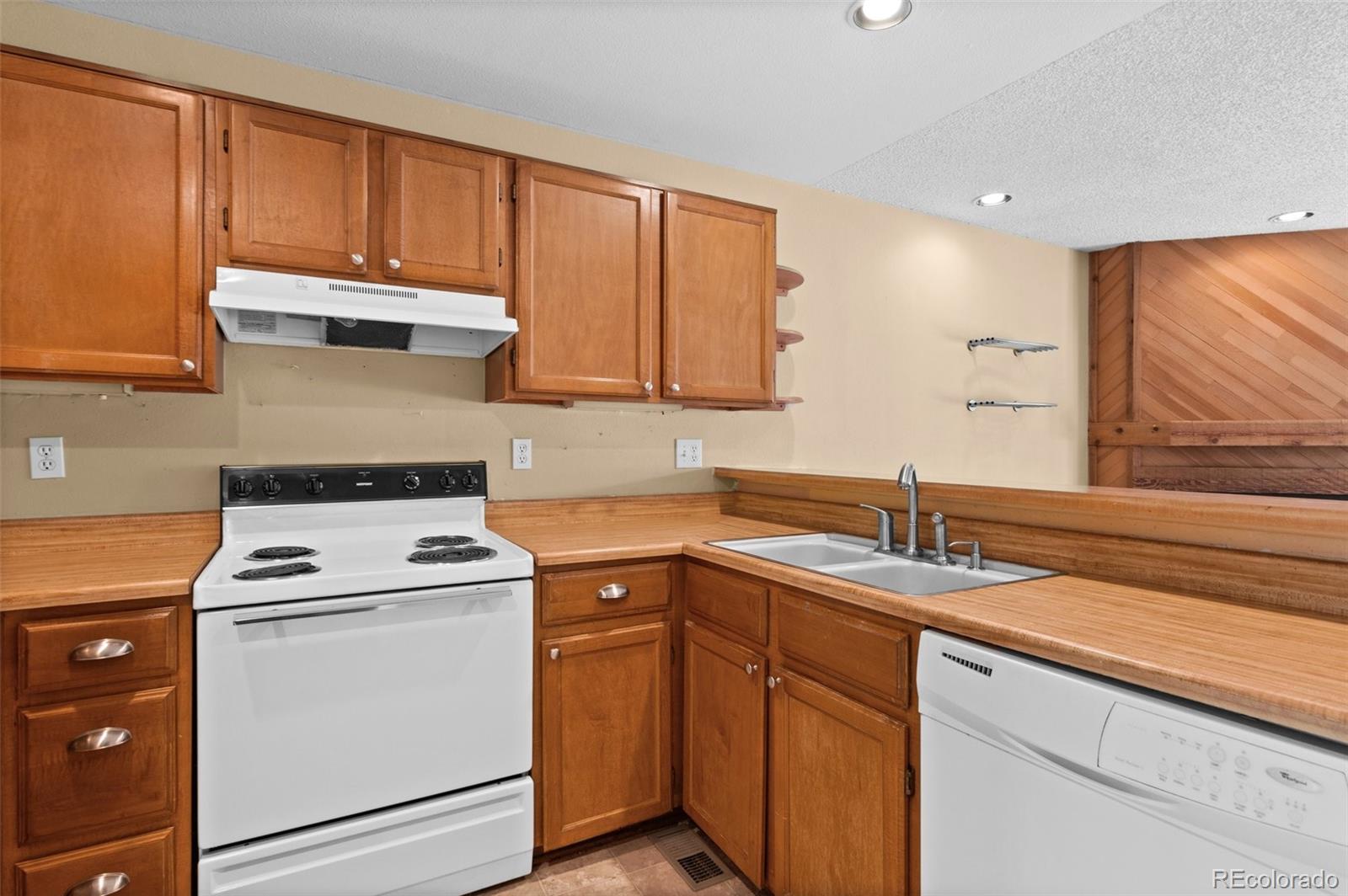 MLS Image #15 for 4676 s dillon court,aurora, Colorado