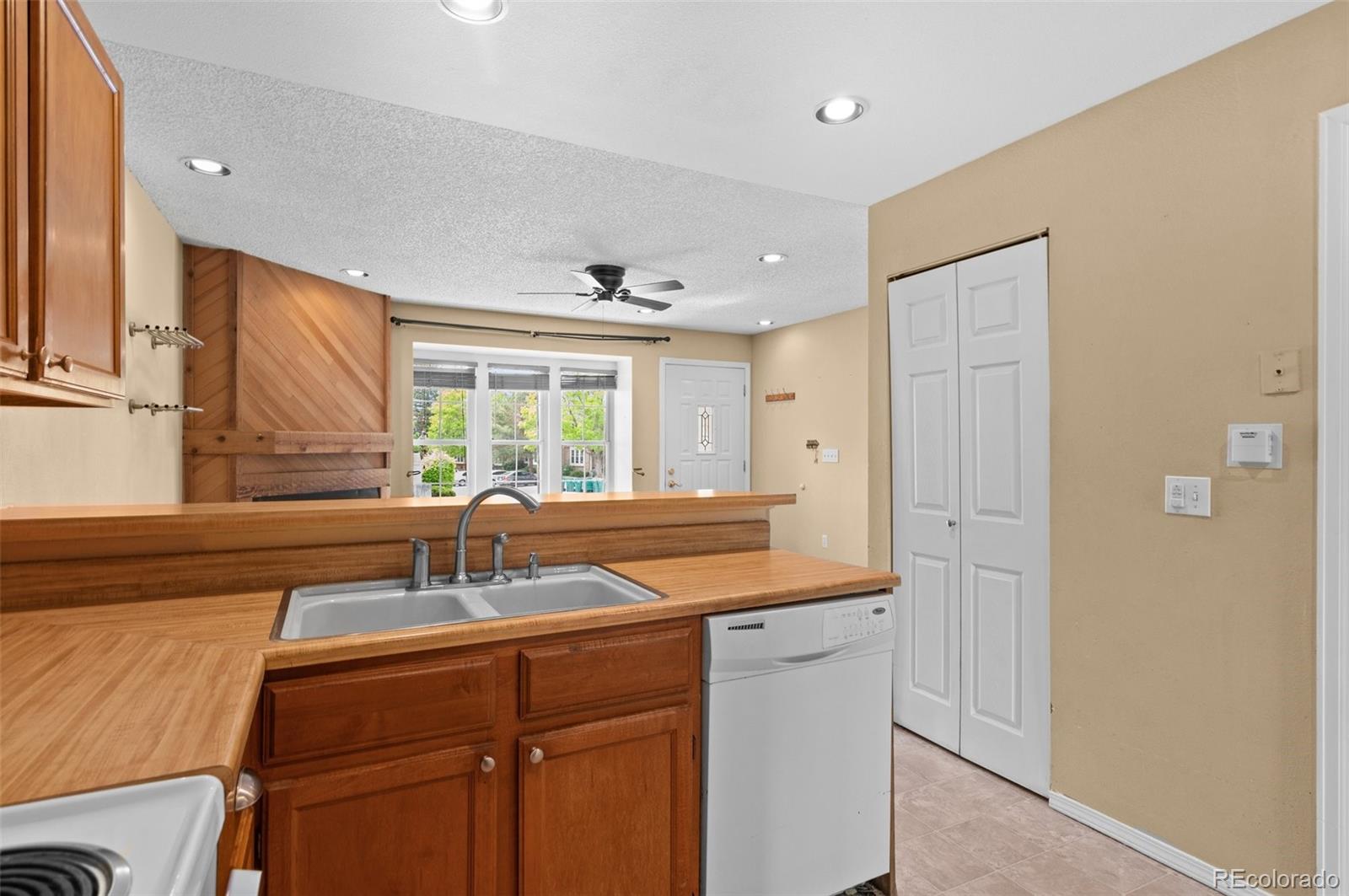 MLS Image #16 for 4676 s dillon court,aurora, Colorado