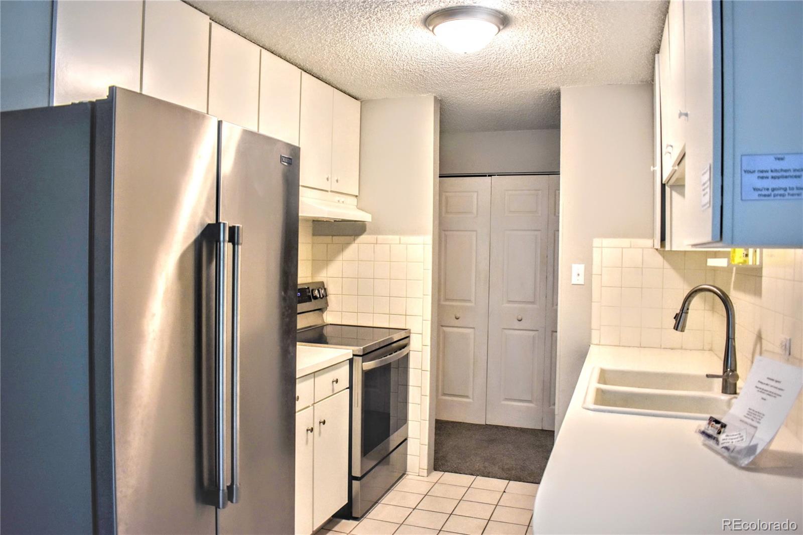 MLS Image #11 for 2325 s linden court,denver, Colorado