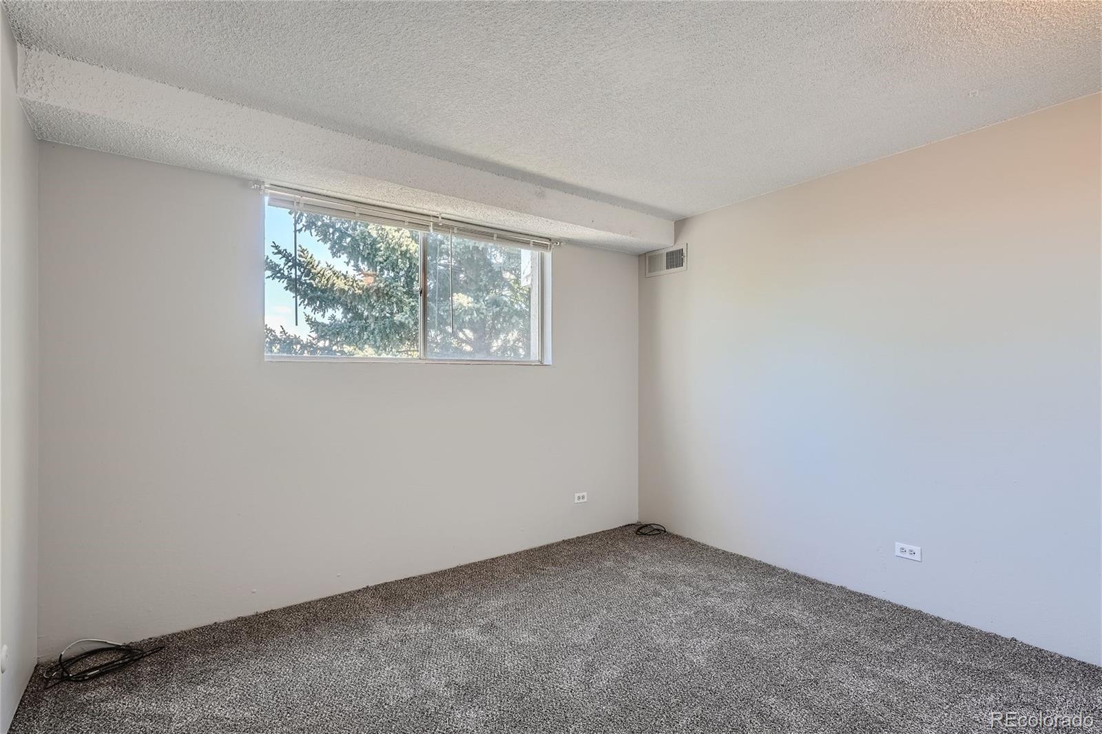 MLS Image #27 for 2325 s linden court,denver, Colorado