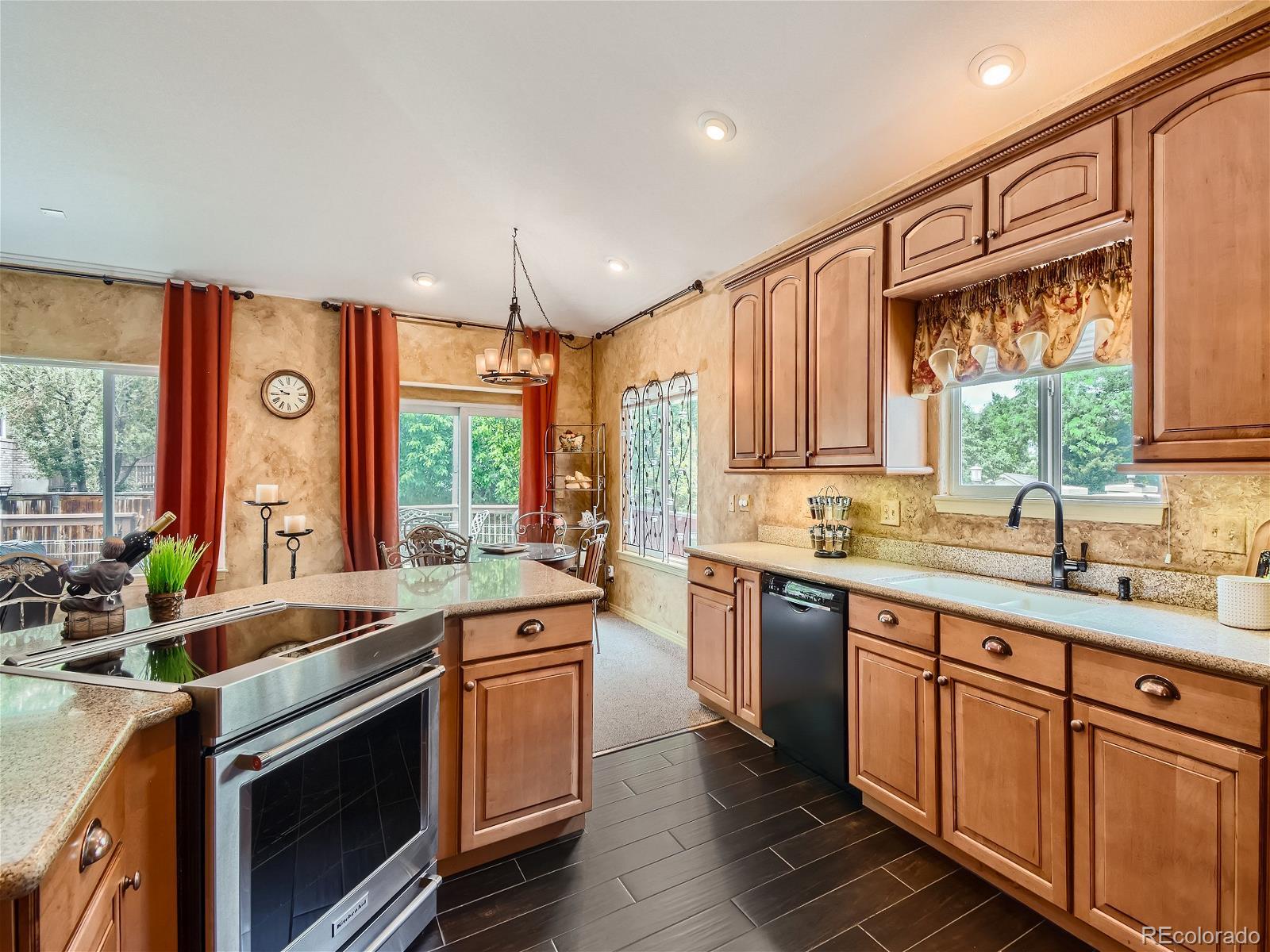 MLS Image #2 for 8417 s parfet court,littleton, Colorado