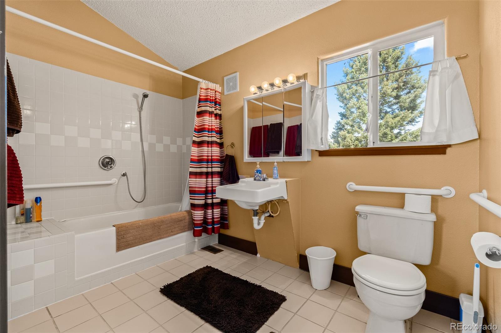 MLS Image #13 for 1400  lower twin rocks road ,florissant, Colorado