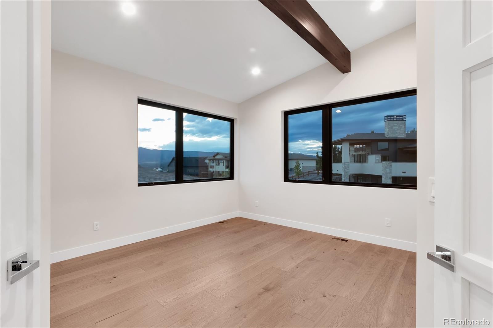 MLS Image #16 for 350  silver rock place,colorado springs, Colorado