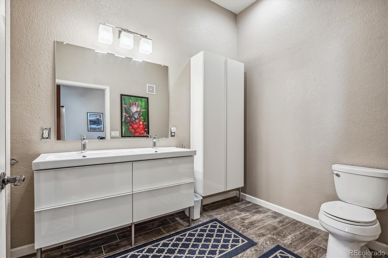 MLS Image #12 for 7525 e 1st place,denver, Colorado