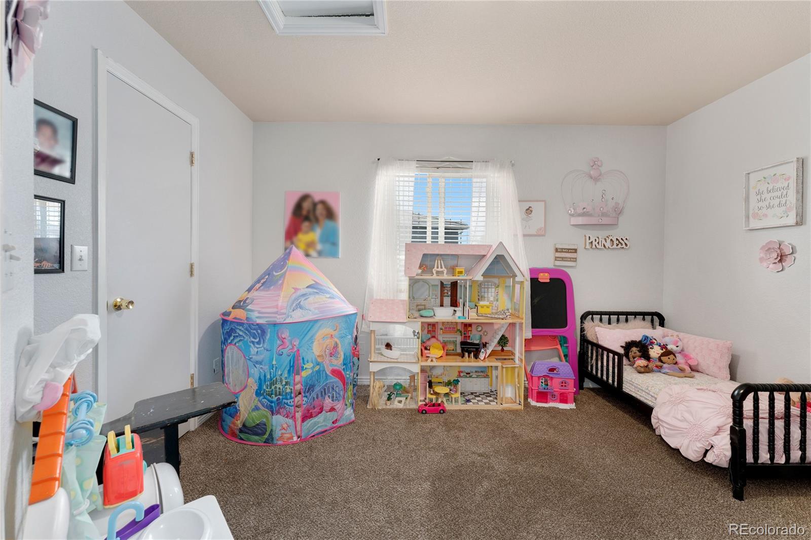 MLS Image #30 for 20604 e 38th place,denver, Colorado